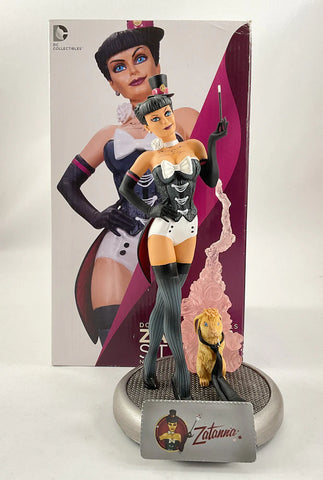 DC Bombshells Zatanna Statue