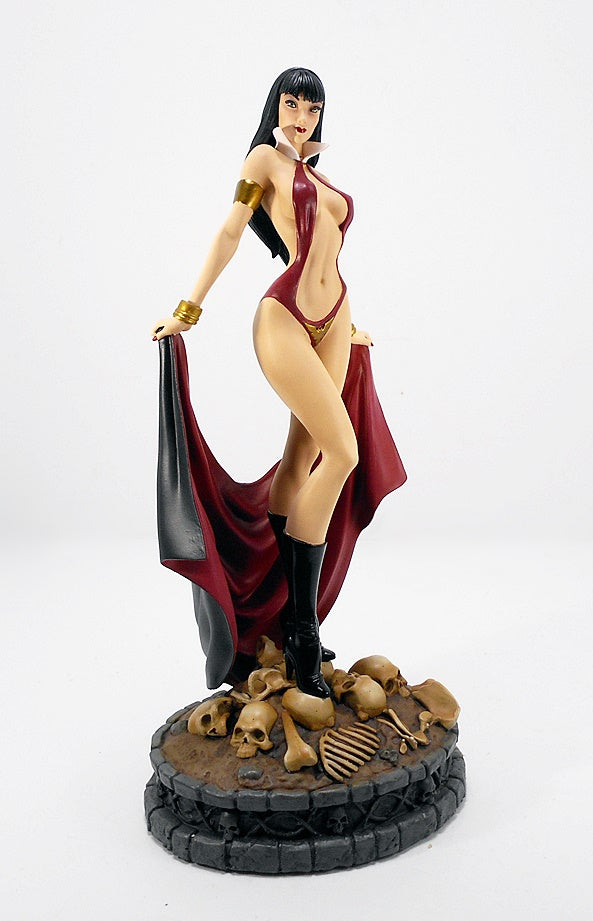 Women of Dynamite Vampirella Statue (Limited Edition) - Color display picture 1