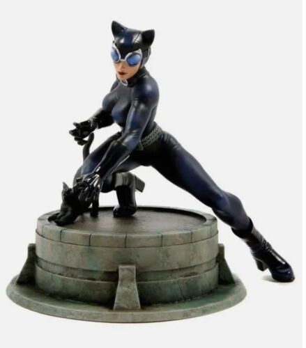 Catwoman Statue GameStop exclusive