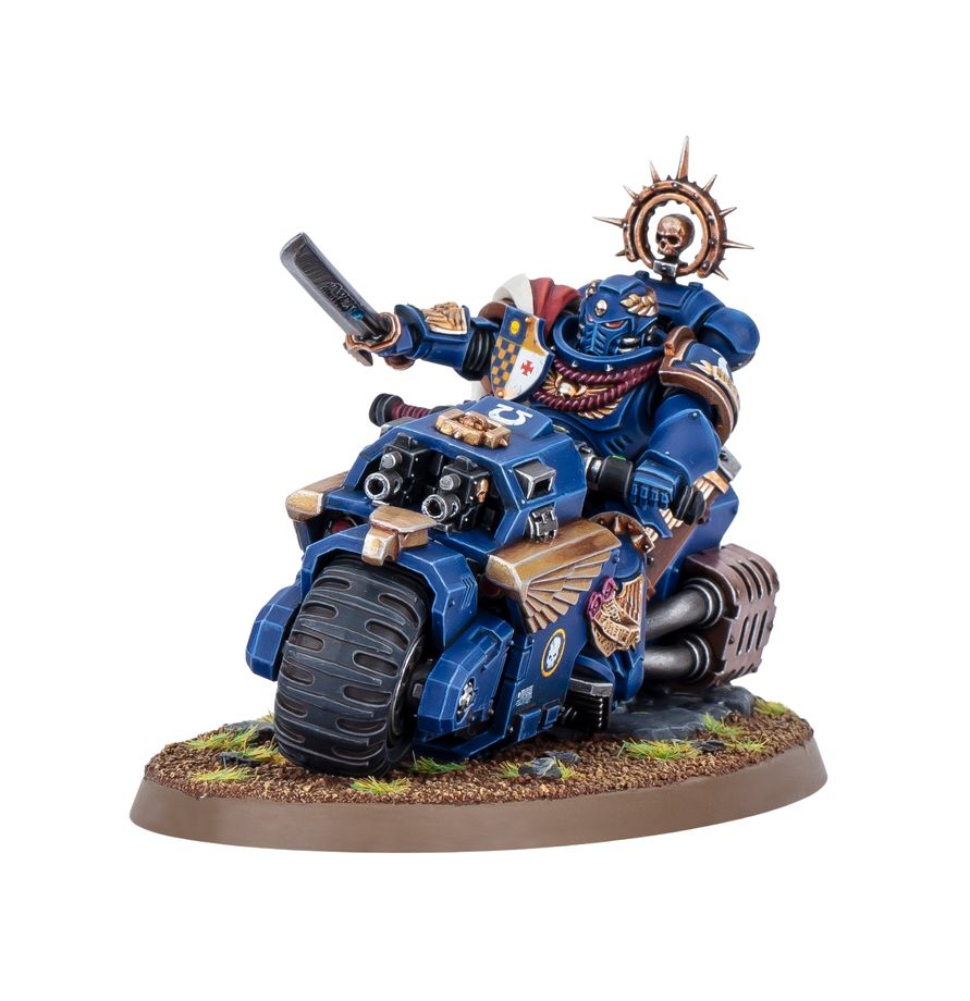 Warhammer 40,000 Space Marine Captain ON BIKE!