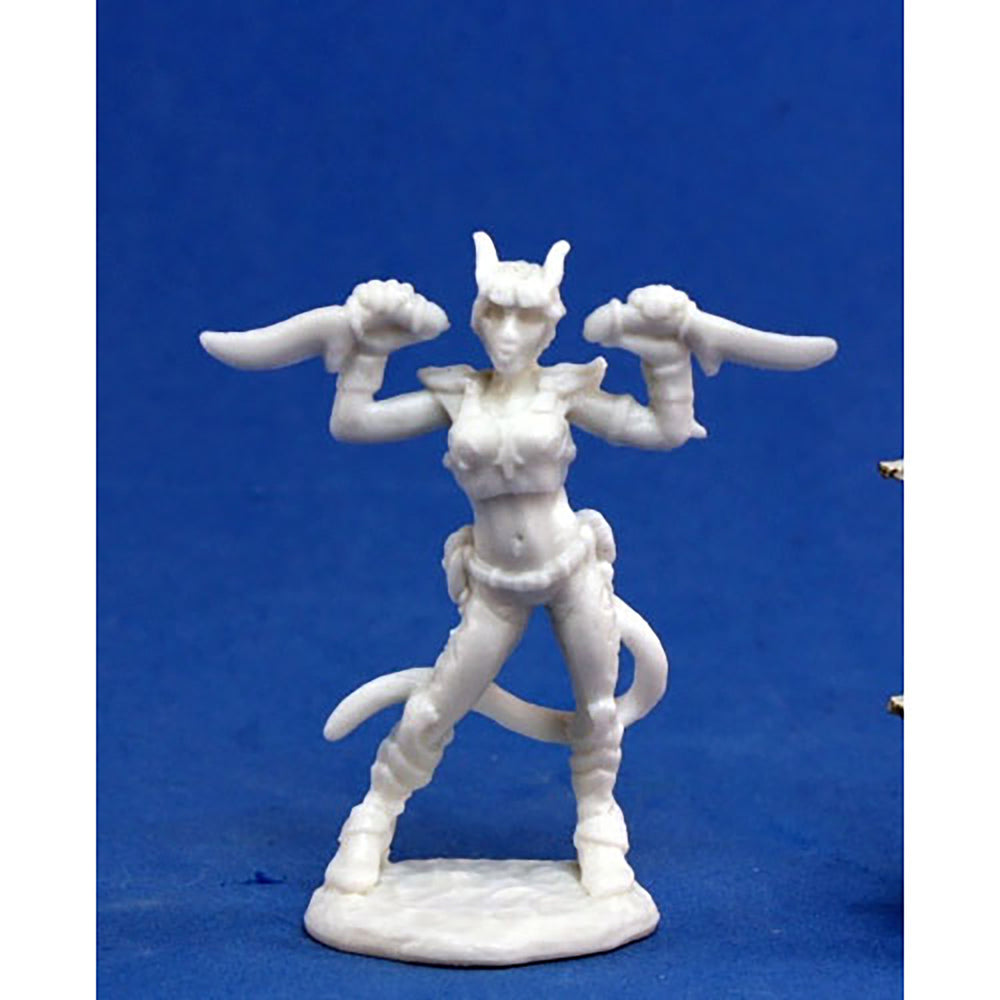 Reaper Miniatures - Dark Heaven Tiviel, Hellborn Rogue