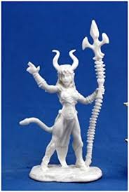 Reaper Miniatures - Dark Heaven Sinessa, Hellborn Sorceress