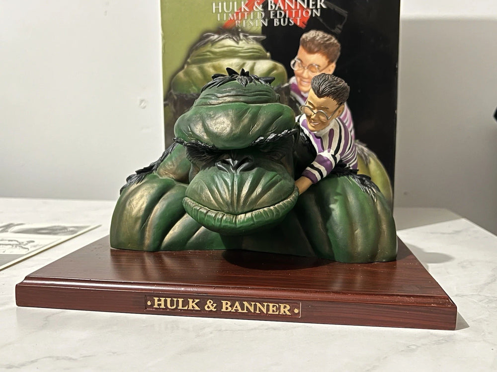 Earth X Hulk and Banner Bust from 2001